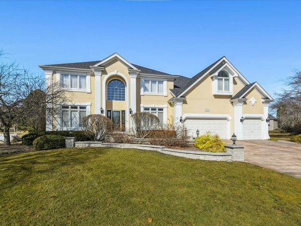 3303 Scottsdale Court, Naperville, IL 60564