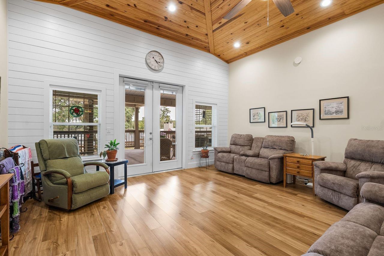 8449 Lilly Lake Road , Melrose, FL 32666 Photo