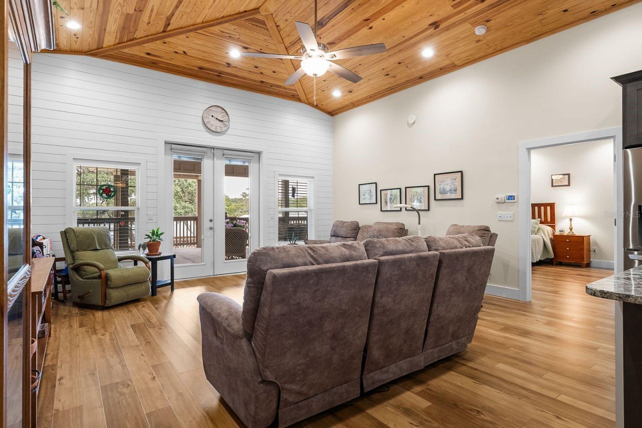 8449 Lilly Lake Road , Melrose, FL 32666 Photo