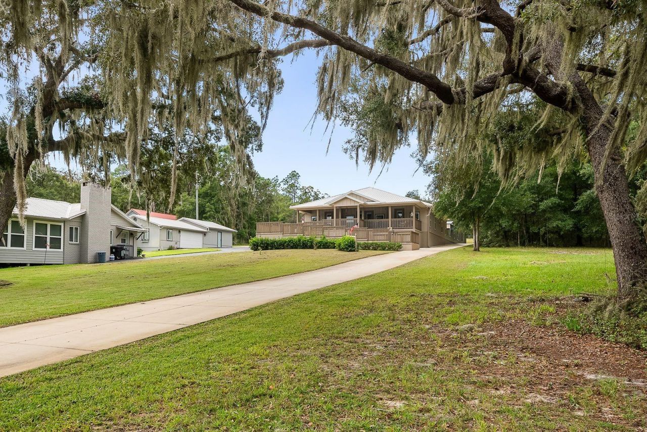 8449 Lilly Lake Road , Melrose, FL 32666 Photo