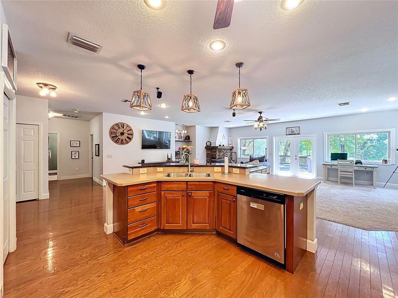 16224 Iola Woods Trail , Dade City, FL 33523 Photo