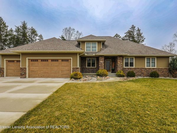 3204 Trillium Drive, Lansing, MI 48906