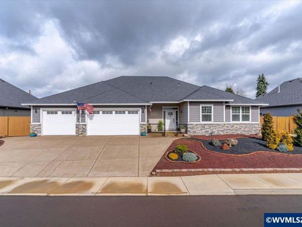 680 NW 11th Av, Canby, OR 97013