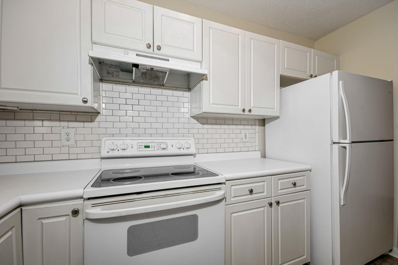 2161 Kings Gate Lane Photo 9