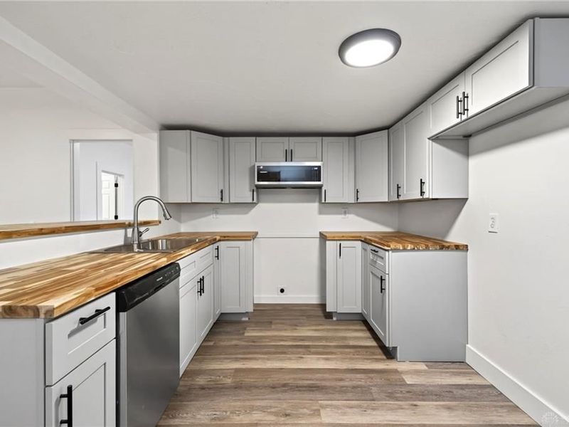 453 Livingston Avenue, Dayton, OH 45410 Photo 29