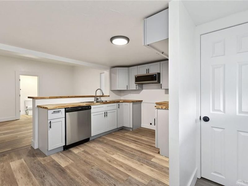 453 Livingston Avenue, Dayton, OH 45410 Photo 30