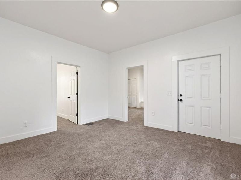 453 Livingston Avenue, Dayton, OH 45410 Photo 9