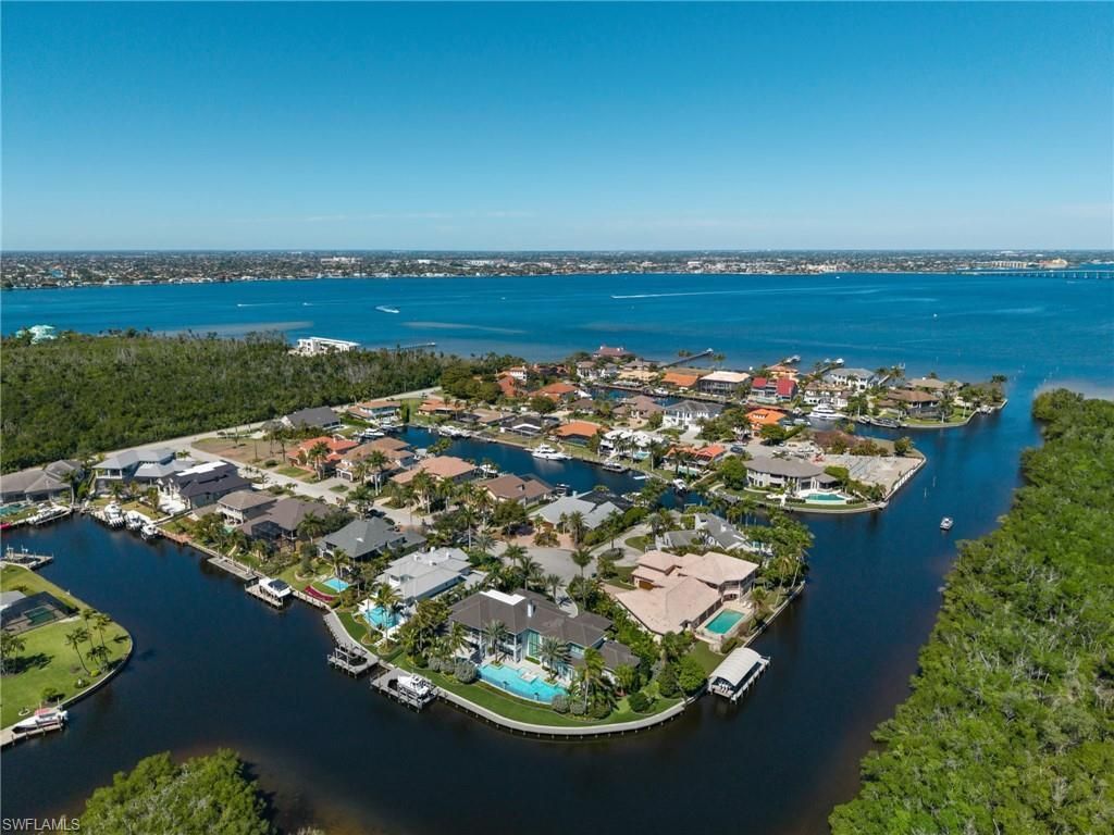 4850 Laurel Ln, Fort Myers, FL 33908 Photo
