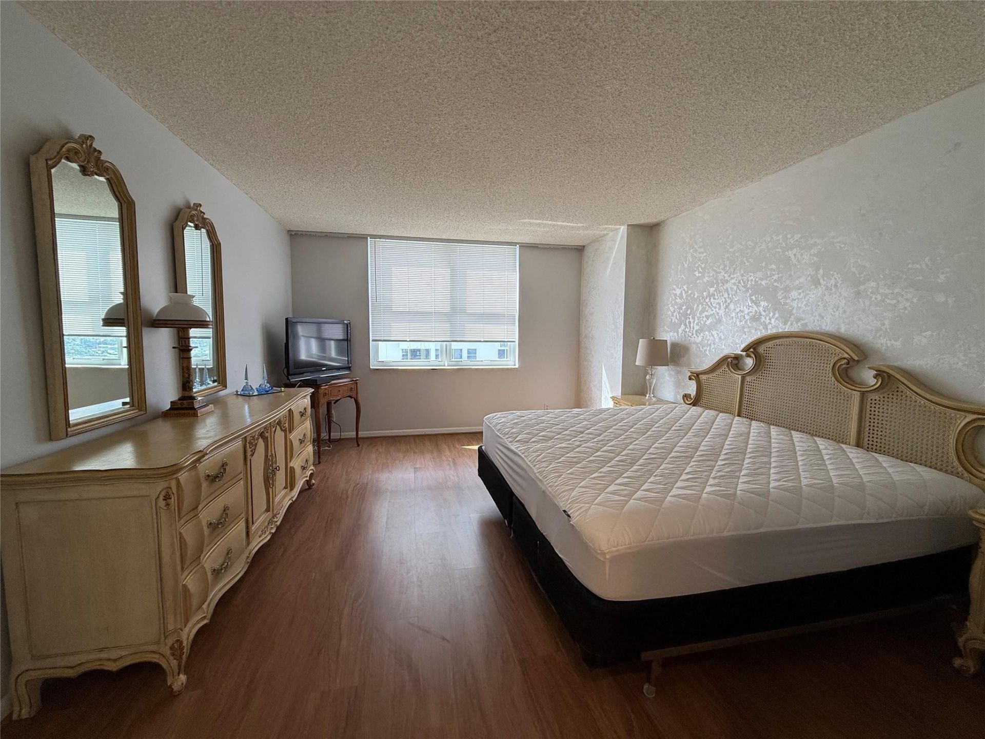 101 Briny Avenue, Unit 2010, Pompano Beach, FL 33062 Photo