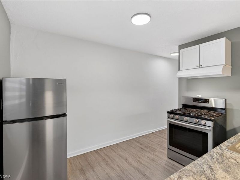 193 Dalepark Drive, Bedford, OH 44146 Photo 11