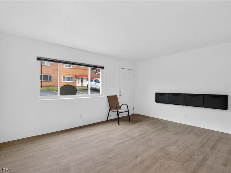 193 Dalepark Drive, Bedford, OH 44146 Photo 6