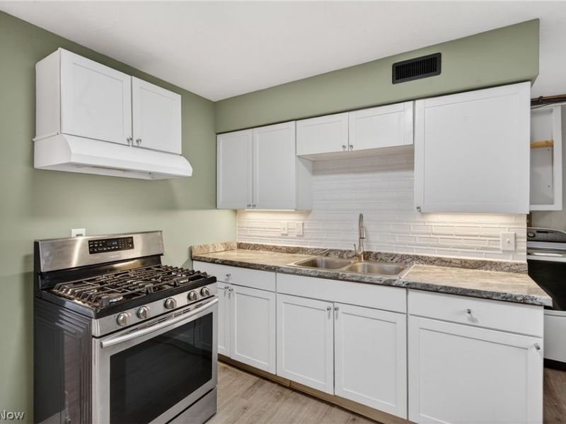 193 Dalepark Drive, Bedford, OH 44146 Photo 8