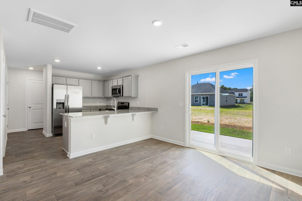 142 Cape Horn Drive Photo 6