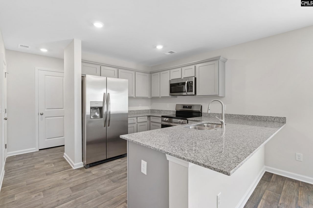 142 Cape Horn Drive Photo 8