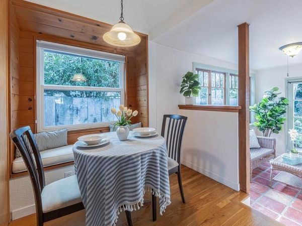 516 8th Street , Pacific Grove, CA 93950