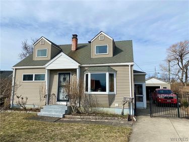 6 Nokomis Parkway , Buffalo, NY 14225