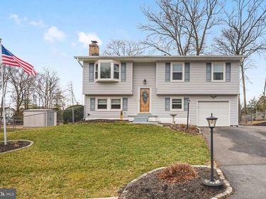 3304 WAVERLY DRIVE , FREDERICKSBURG, VA 22407