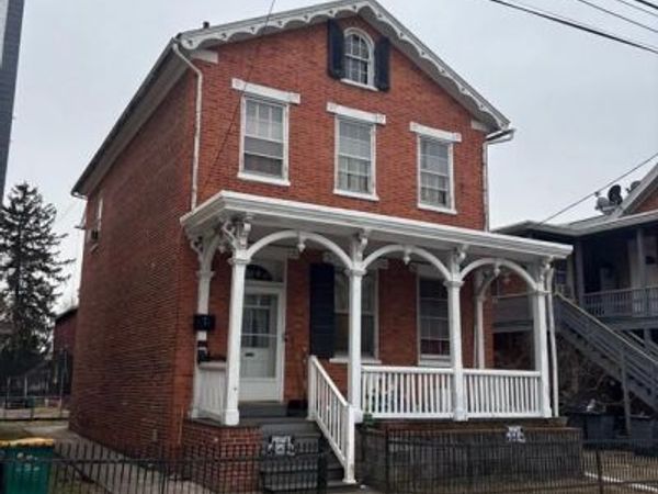 214 E WASHINGTON STREET, CHAMBERSBURG, PA 17201