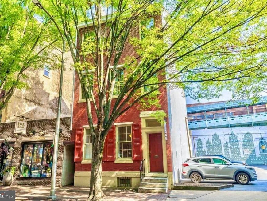 239 Race Street, Philadelphia, PA 19106 Main Photo