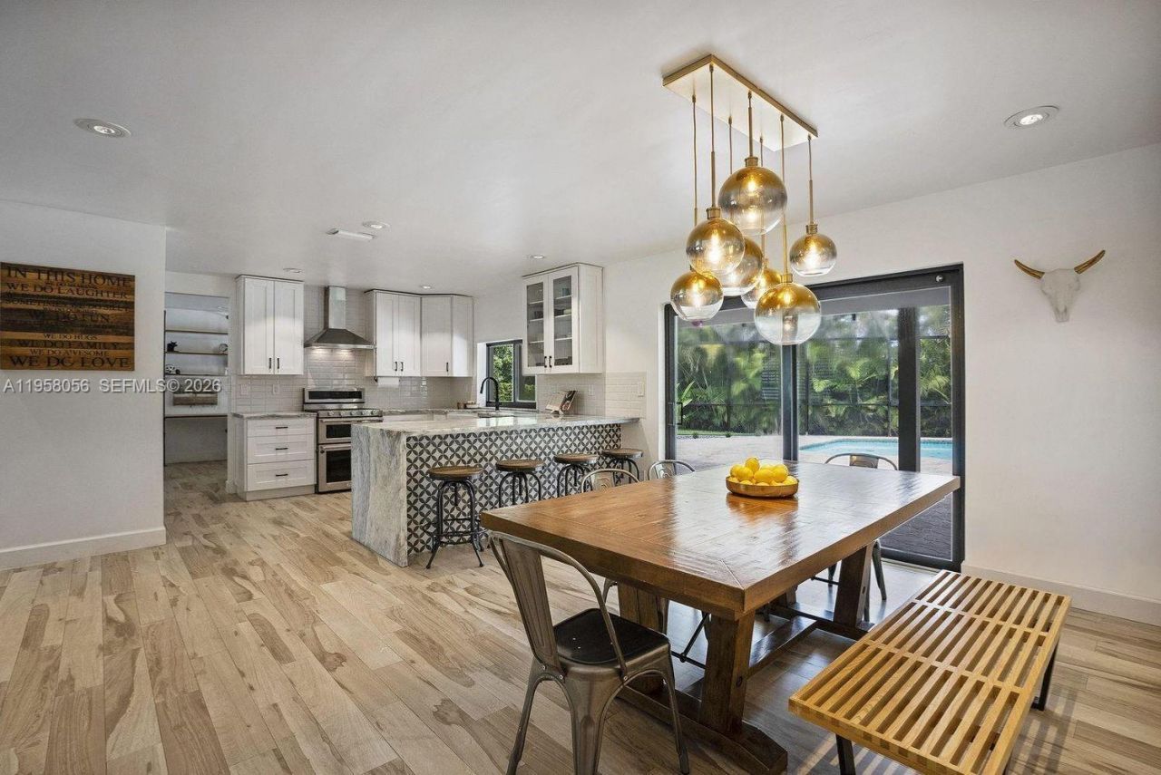 8705 SW 176th St, Palmetto Bay, FL 33157 Photo