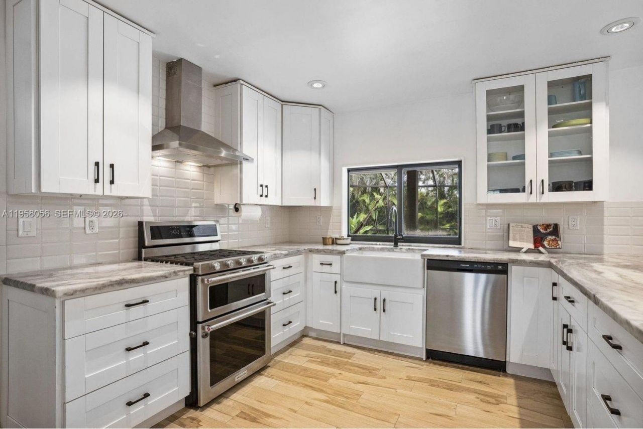 8705 SW 176th St, Palmetto Bay, FL 33157 Photo