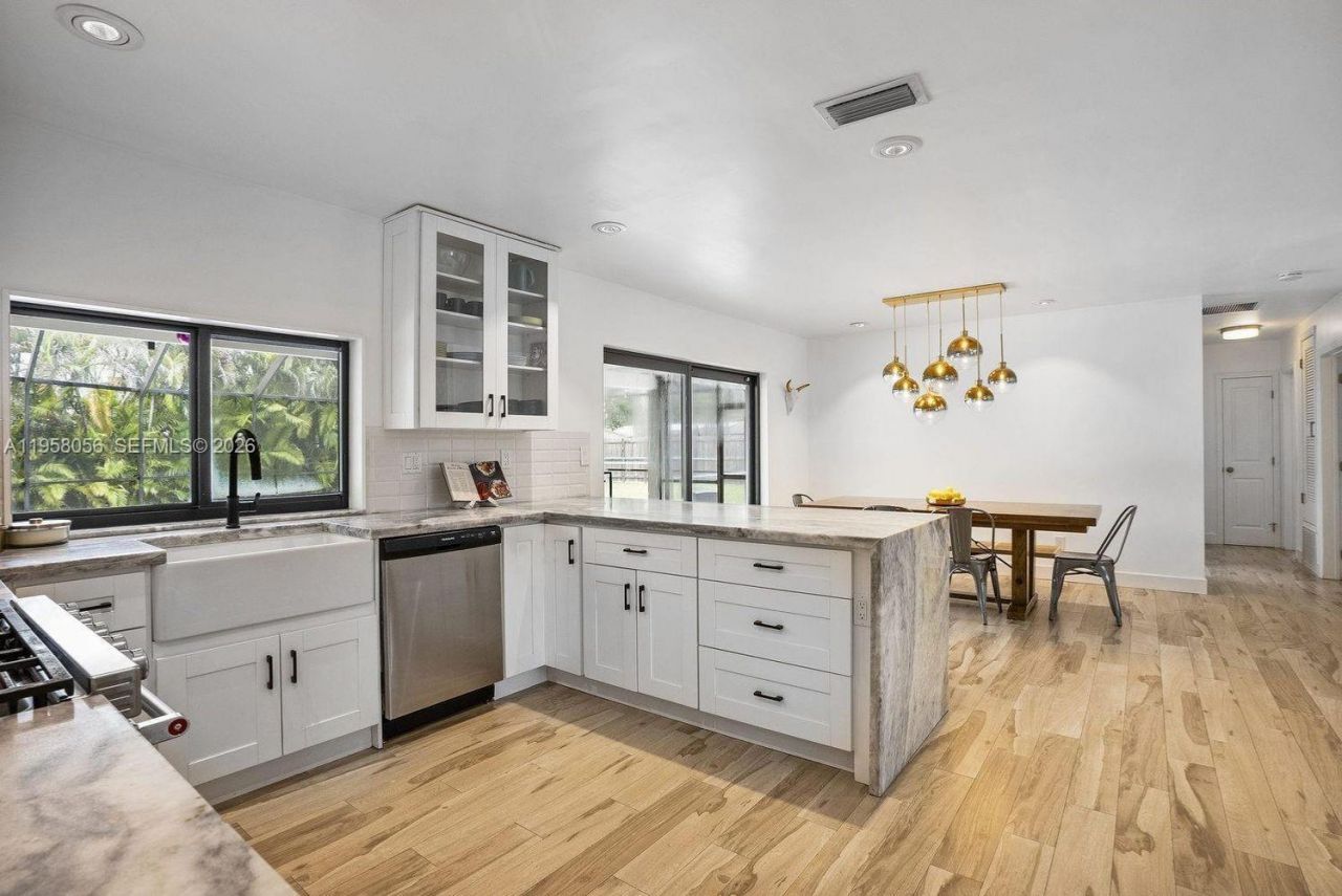 8705 SW 176th St, Palmetto Bay, FL 33157 Photo