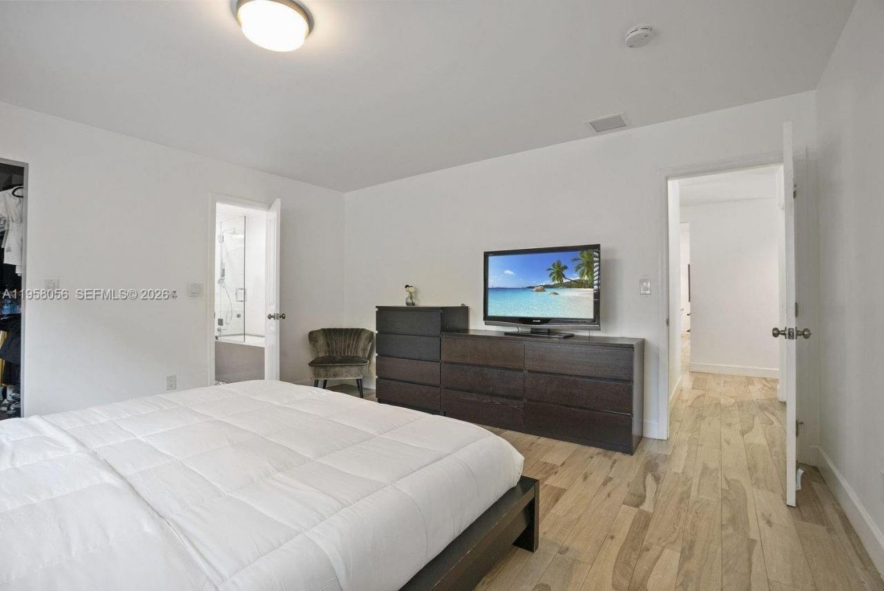 8705 SW 176th St, Palmetto Bay, FL 33157 Photo