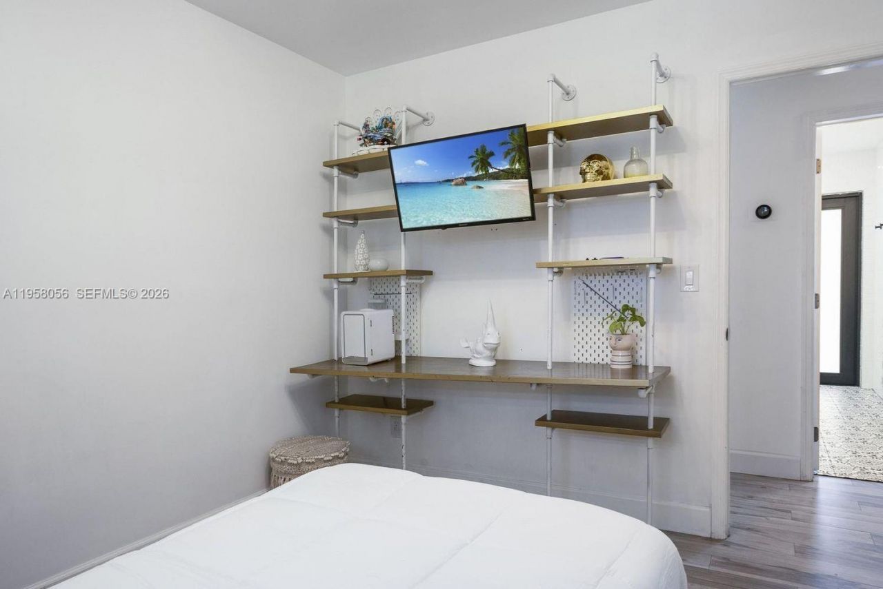 8705 SW 176th St, Palmetto Bay, FL 33157 Photo