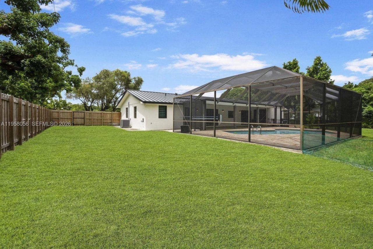 8705 SW 176th St, Palmetto Bay, FL 33157 Photo