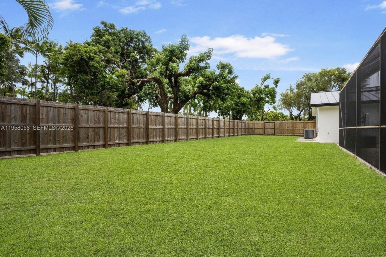 8705 SW 176th St, Palmetto Bay, FL 33157 Photo