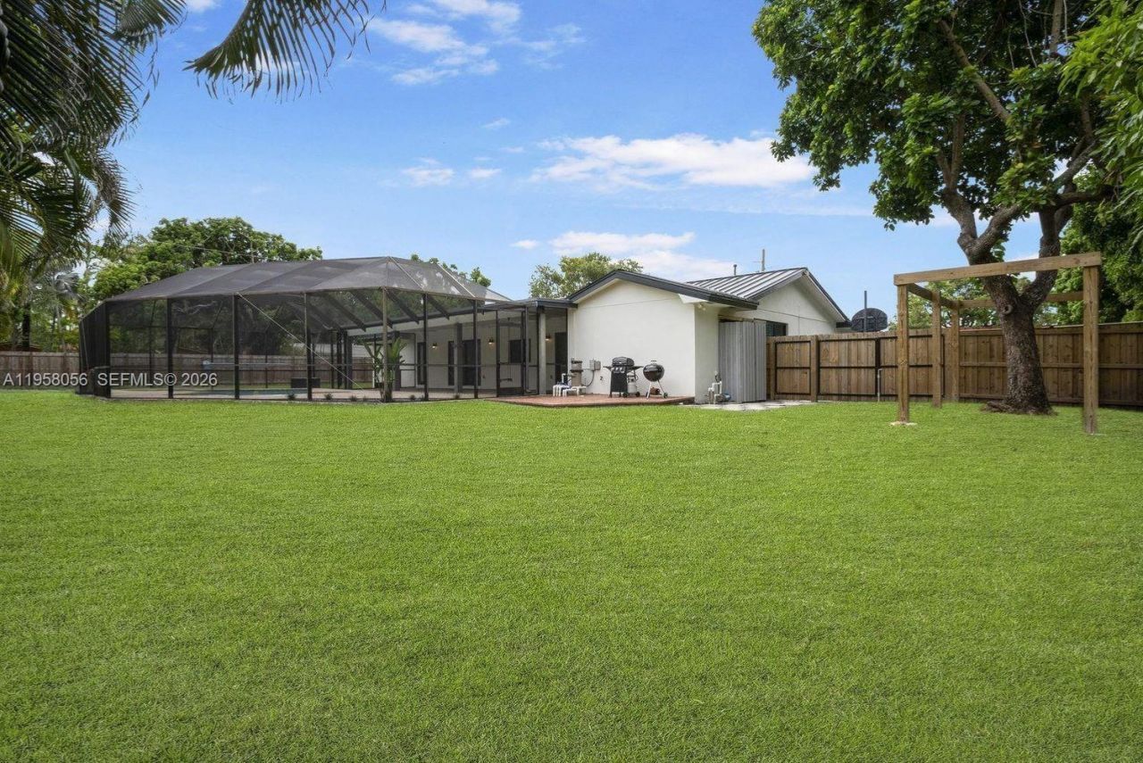 8705 SW 176th St, Palmetto Bay, FL 33157 Photo