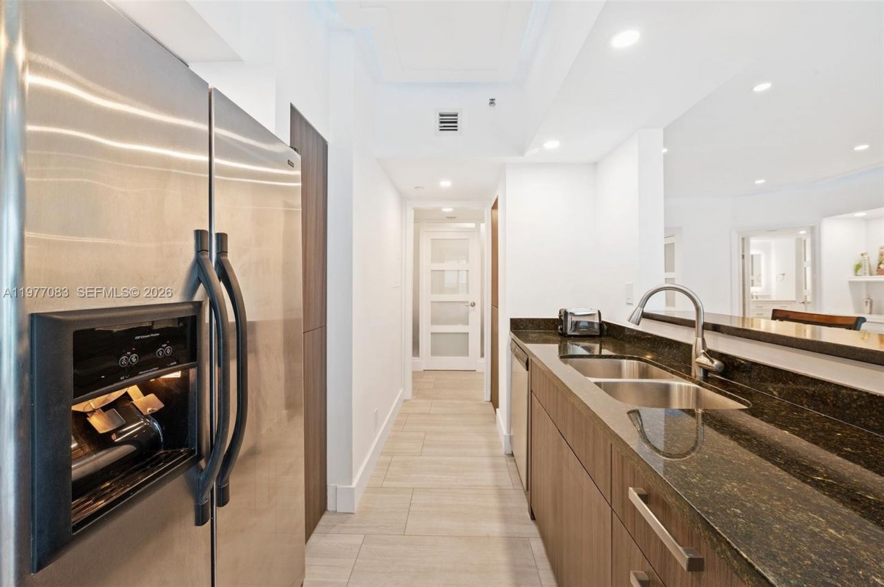 16485 Collins Ave , Unit 232, Sunny Isles Beach, FL 33160 Photo