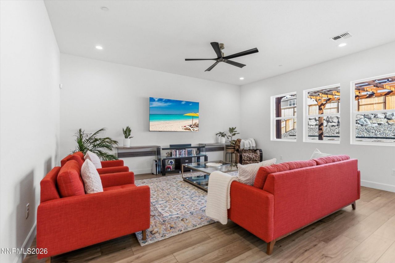 325 S Pah Rah Rdg Drive, Sparks, NV 89441 Photo