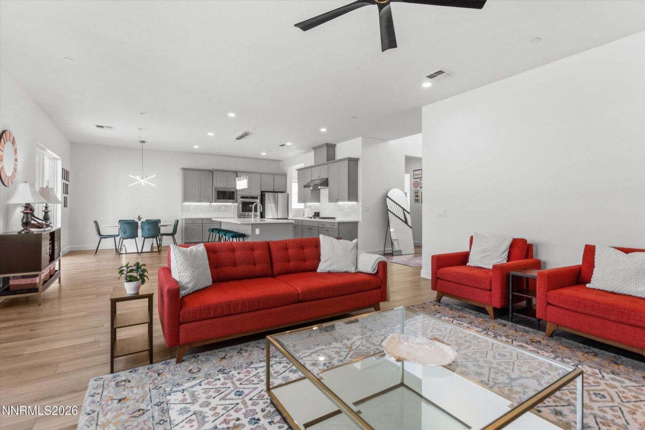 325 S Pah Rah Rdg Drive, Sparks, NV 89441 Photo