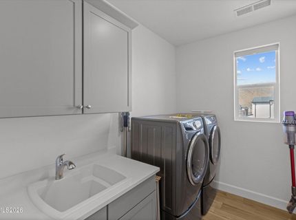 325 S Pah Rah Rdg Drive, Sparks, NV 89441 Photo