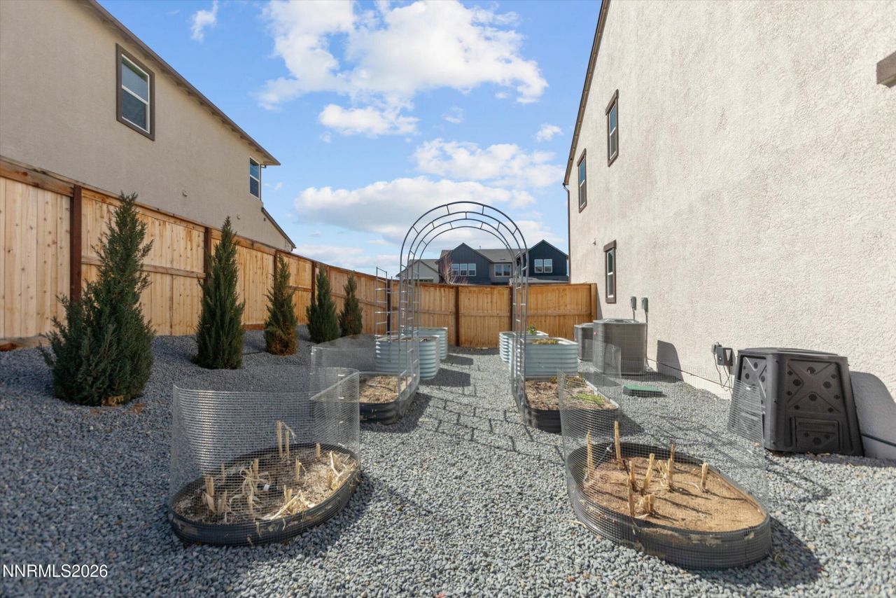 325 S Pah Rah Rdg Drive, Sparks, NV 89441 Photo