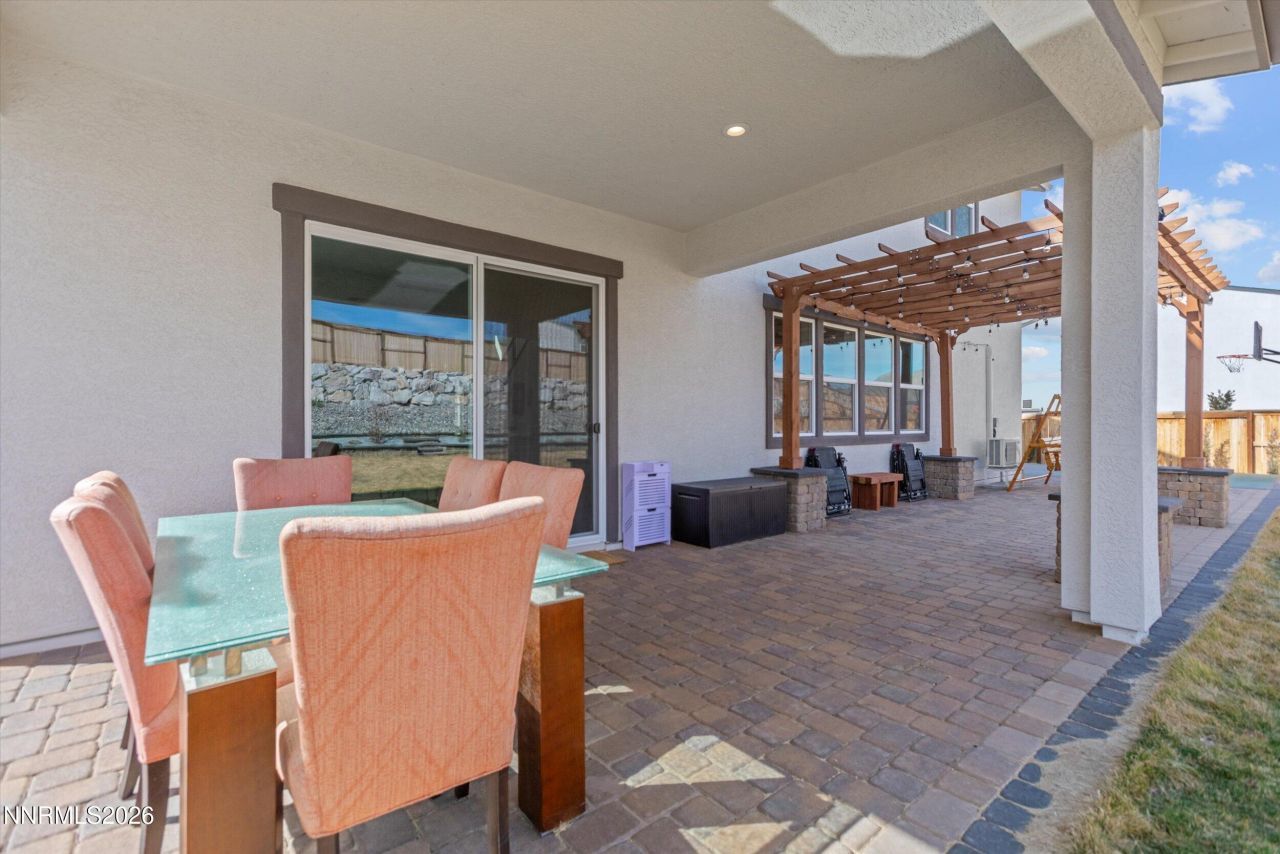 325 S Pah Rah Rdg Drive, Sparks, NV 89441 Photo