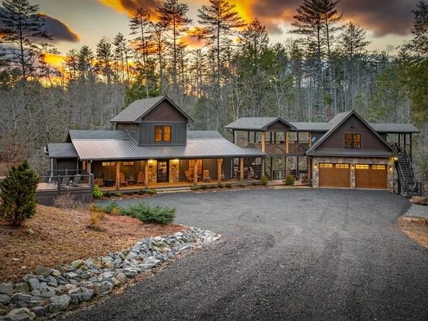 164 Water Dance Trail, Blue Ridge, GA 30513