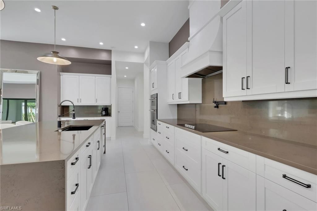 653 23rd St Sw, Naples, FL 34117 Photo