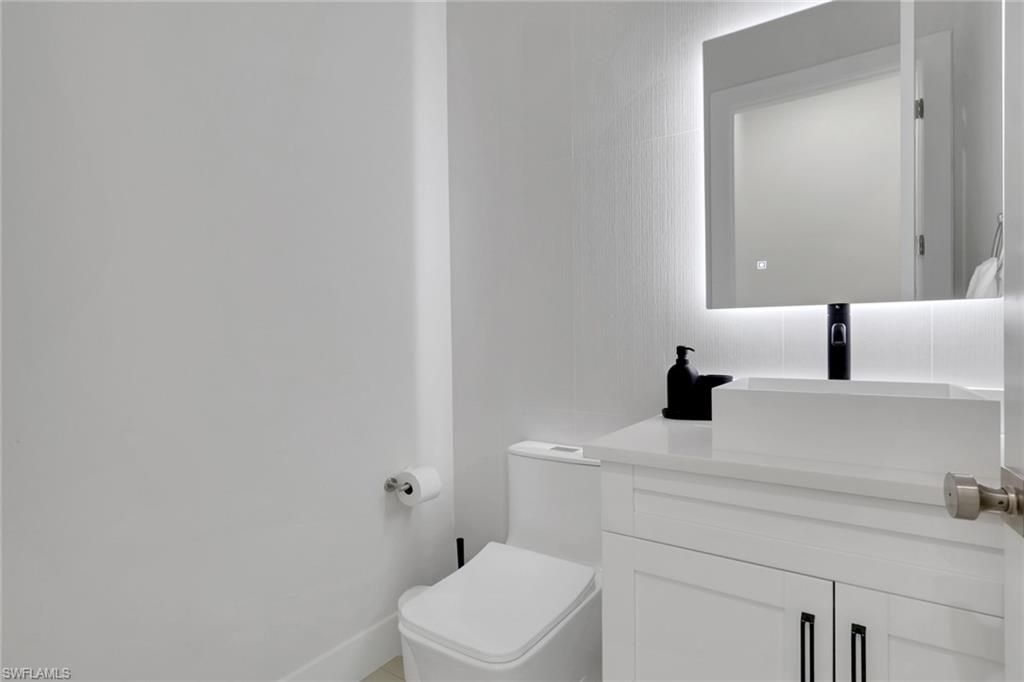 653 23rd St Sw, Naples, FL 34117 Photo