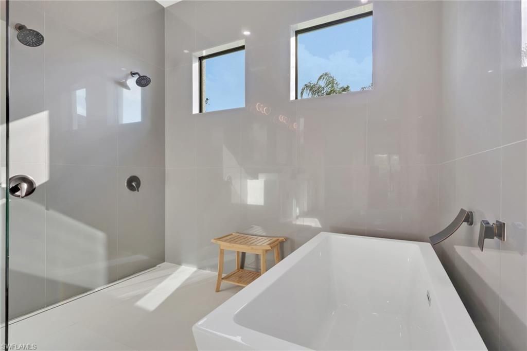 653 23rd St Sw, Naples, FL 34117 Photo