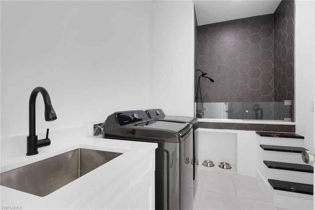 653 23rd St Sw, Naples, FL 34117 Photo