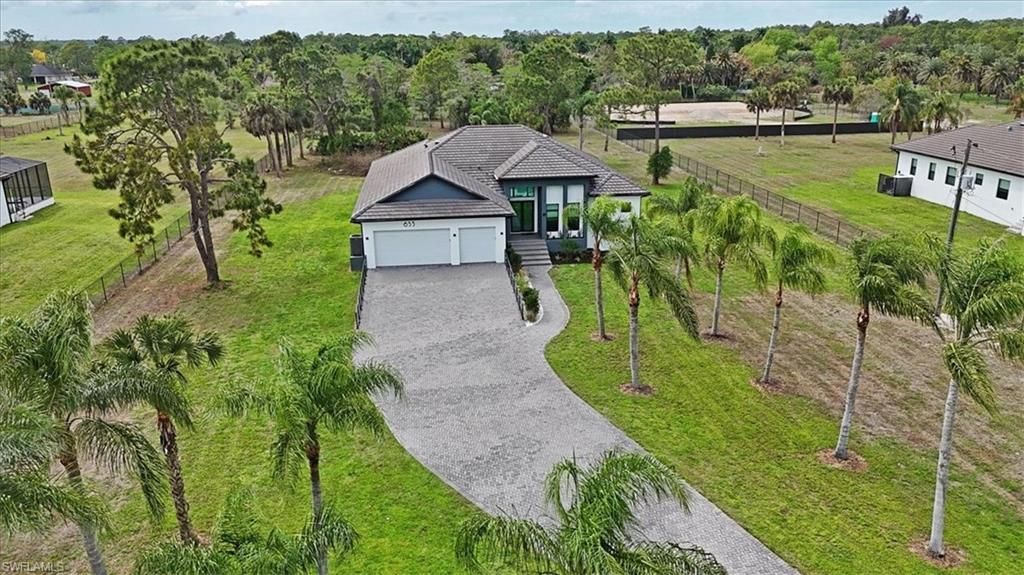 653 23rd St Sw, Naples, FL 34117 Photo