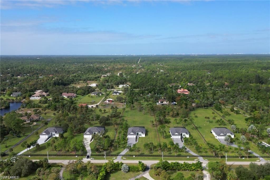 653 23rd St Sw, Naples, FL 34117 Photo