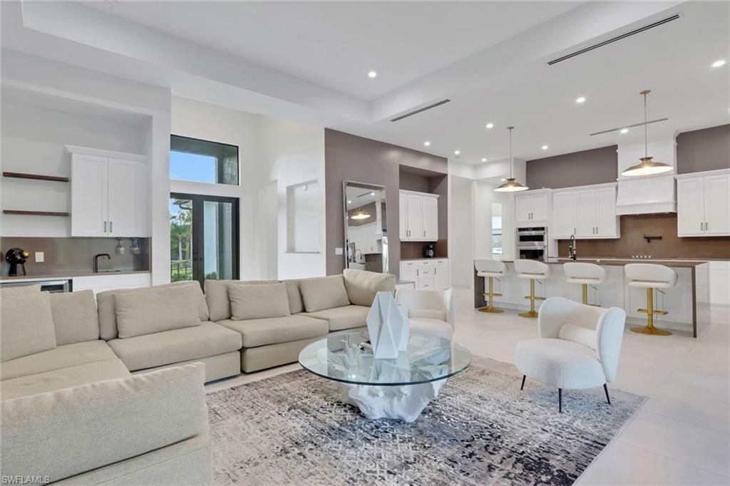 653 23rd St Sw, Naples, FL 34117 Photo