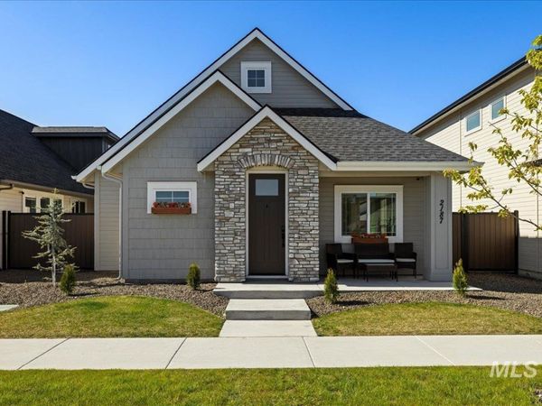 2187 E Hidcote St, Meridian, ID 83642