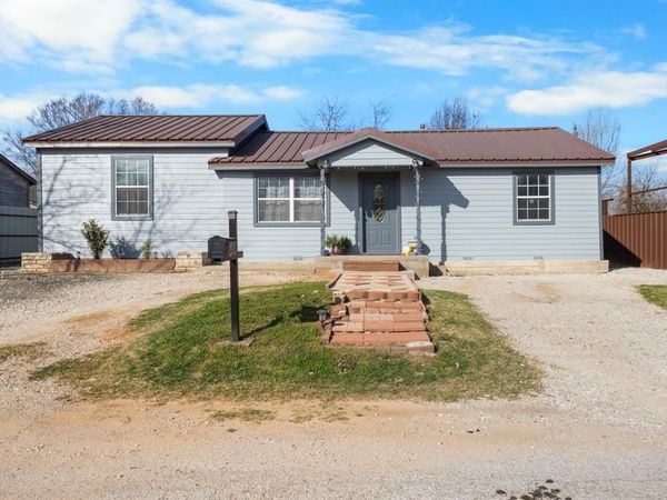 1409 18th Street , Bridgeport, TX 76426