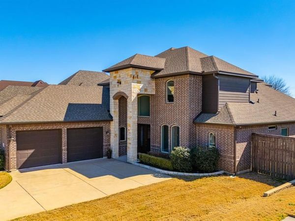 2608 Kuykendall Drive, Arlington, TX 76001