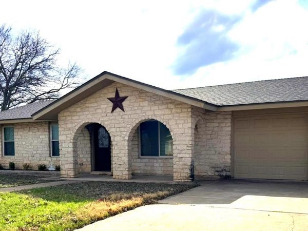 2006 Ash ST, Georgetown, TX 78626