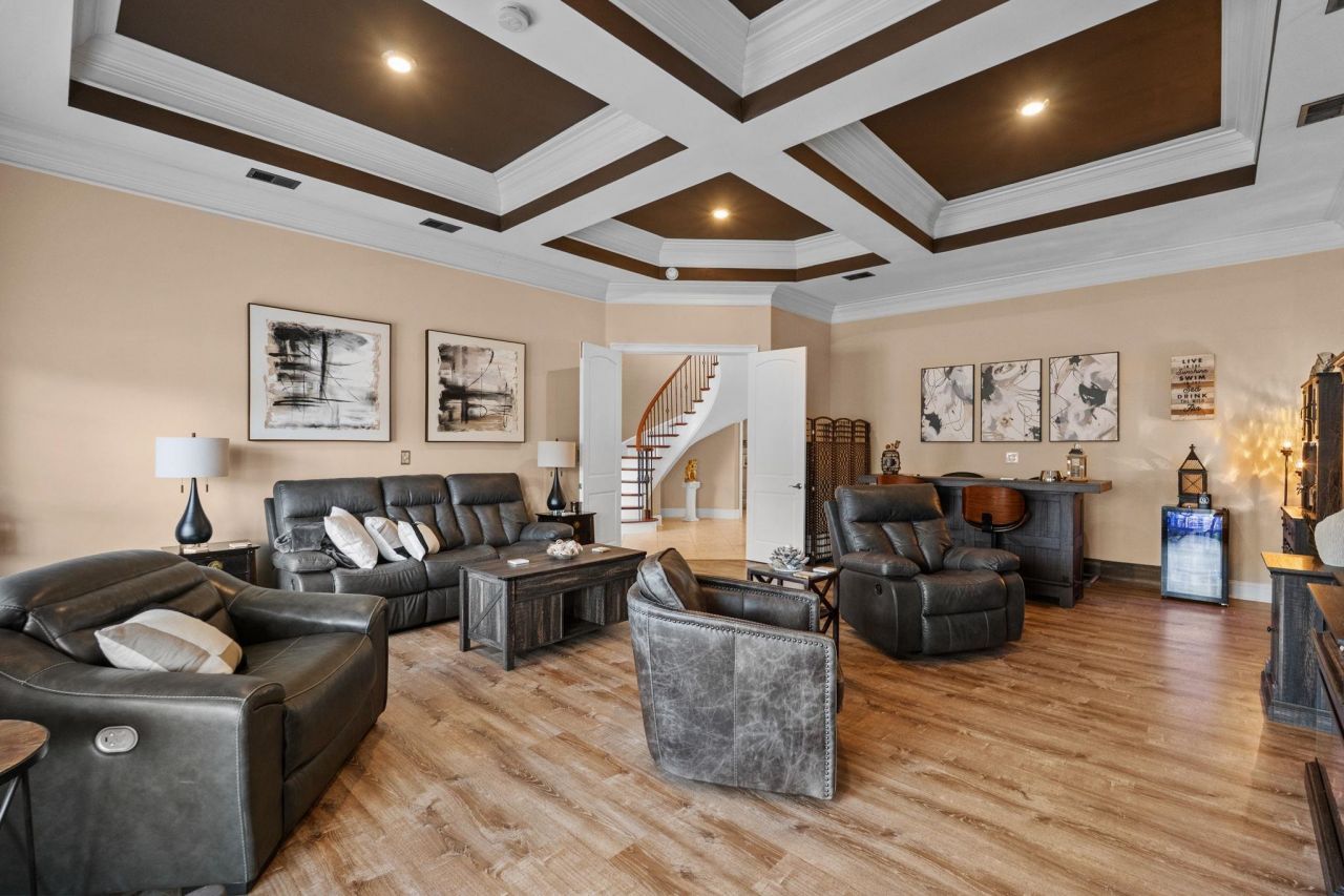 837 Bluffview Dr. Photo 12